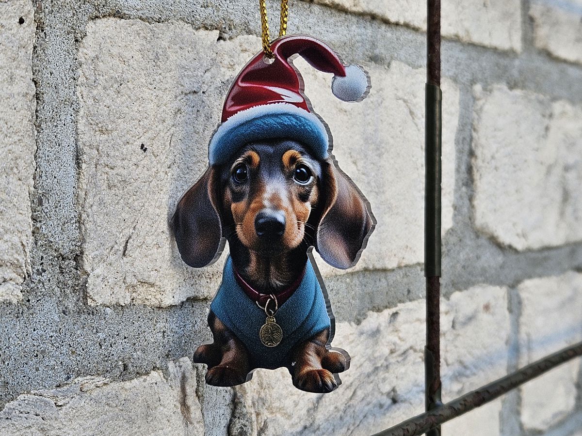 Weihnachtsanhänger Hund - Dackel mit roter Mütze